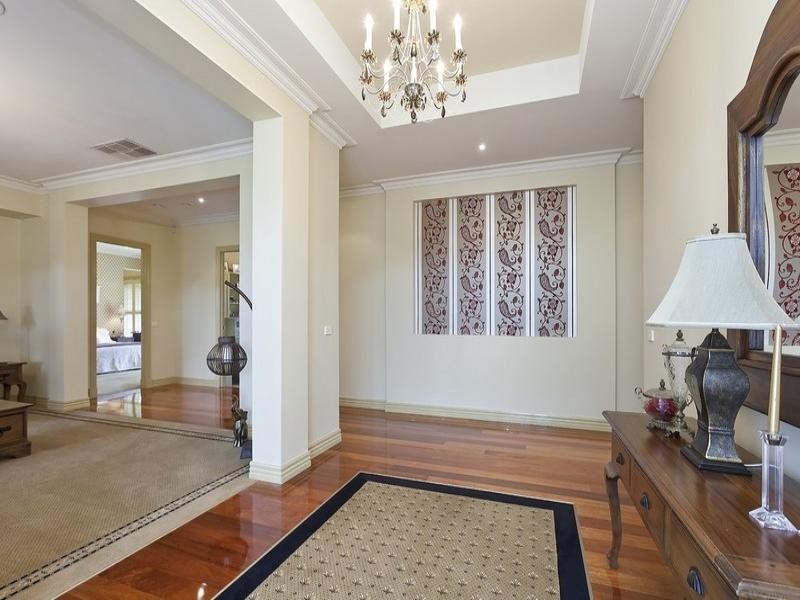 73 Grange Drive, Lysterfield VIC 3156