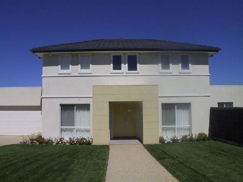 4 Sovereign Manors Crescentescen, Rowville VIC 3178