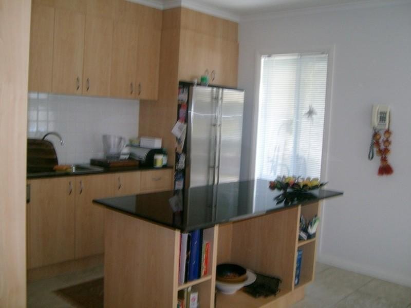 4 Sovereign Manors Crescentescen, Rowville VIC 3178