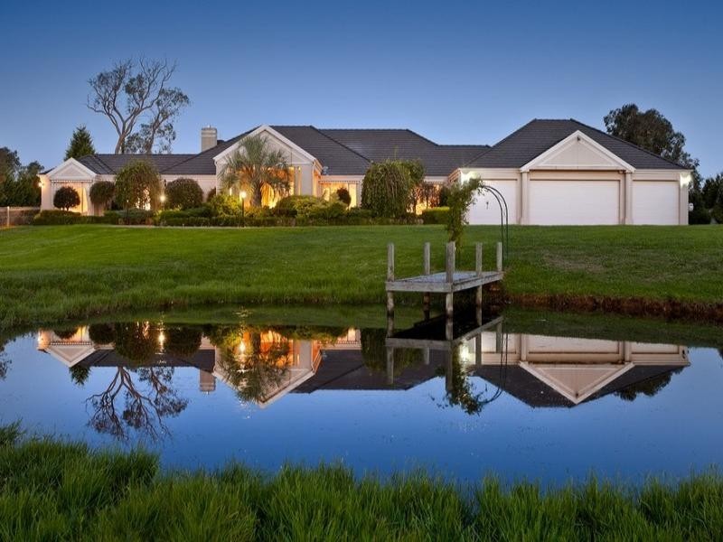 2 Bergner Court, Lysterfield VIC 3156