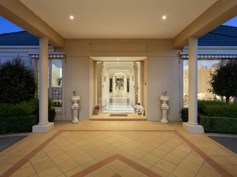 2 Bergner Court, Lysterfield VIC 3156