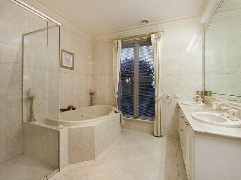 2 Bergner Court, Lysterfield VIC 3156