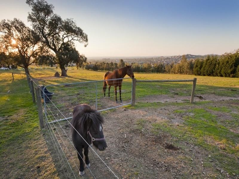 2 Bergner Court, Lysterfield VIC 3156