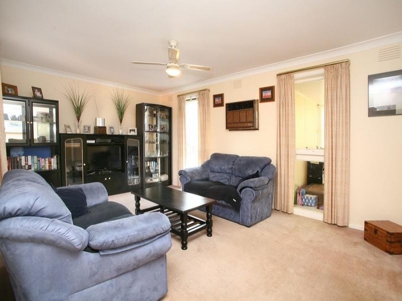 23 Bexsarm Crescent, Rowville VIC 3178