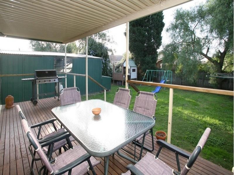 23 Bexsarm Crescent, Rowville VIC 3178