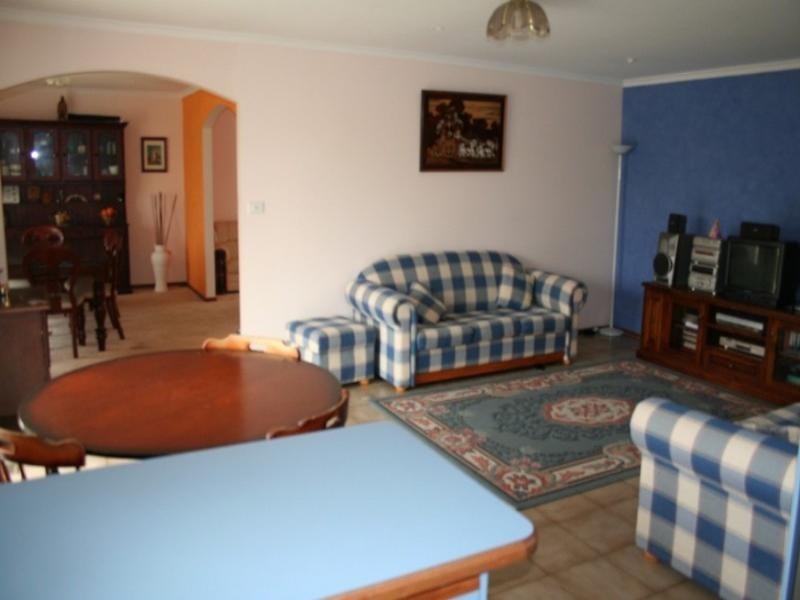 332 Dandelion Drive, Rowville VIC 3178