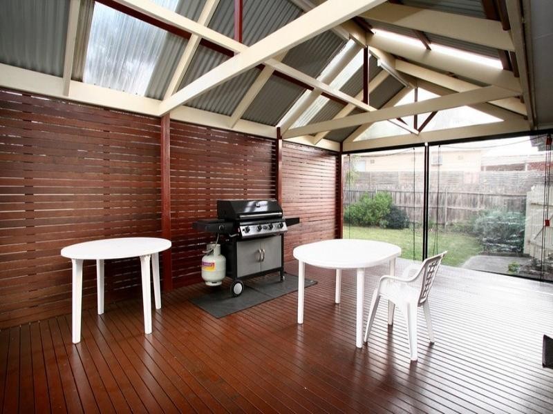 15 Trevena Close, Rowville VIC 3178