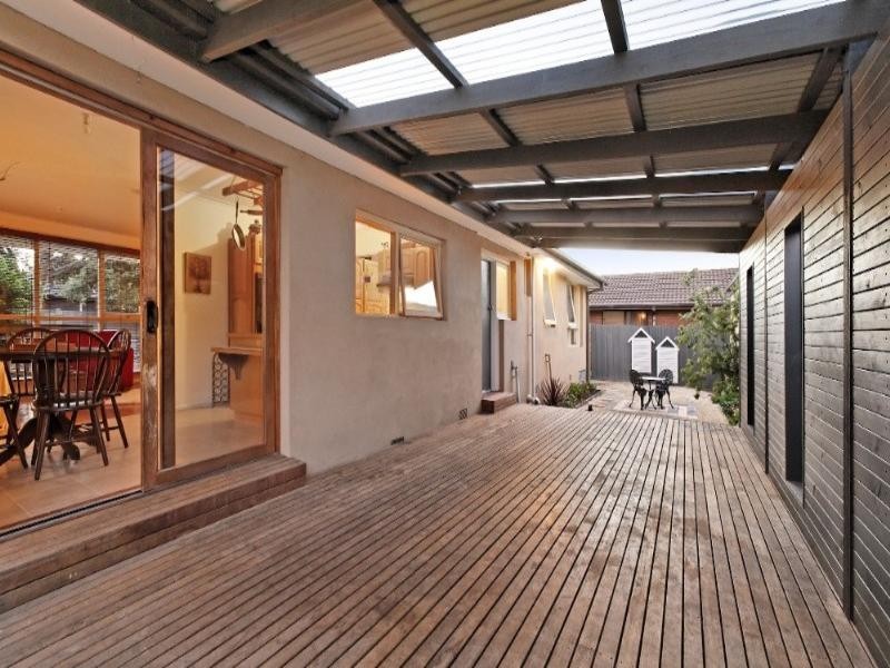 1/4 Kent Street, Knoxfield VIC 3180