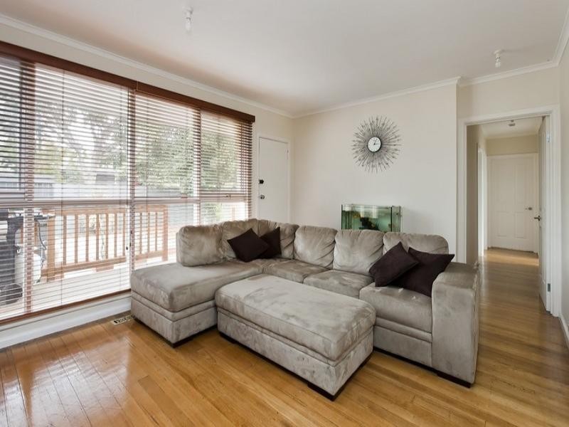 1/4 Kent Street, Knoxfield VIC 3180