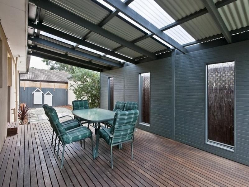 1/4 Kent Street, Knoxfield VIC 3180