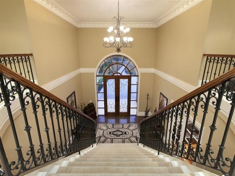 109 Grange Drive, Lysterfield VIC 3156