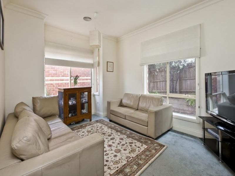 2/13 Yvette Drive, Rowville VIC 3178