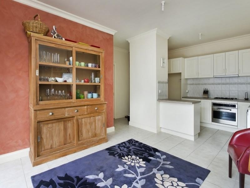 2/13 Yvette Drive, Rowville VIC 3178