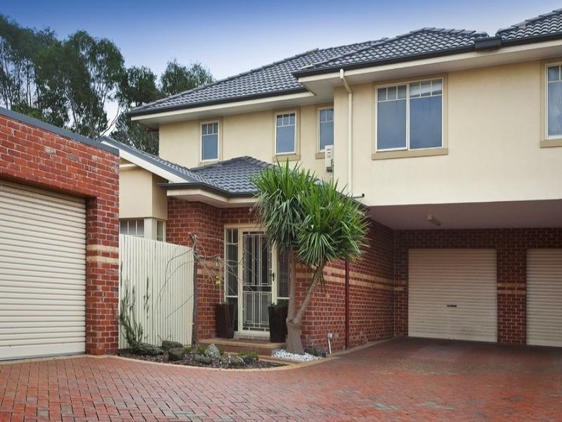 2/13 Yvette Drive, Rowville VIC 3178