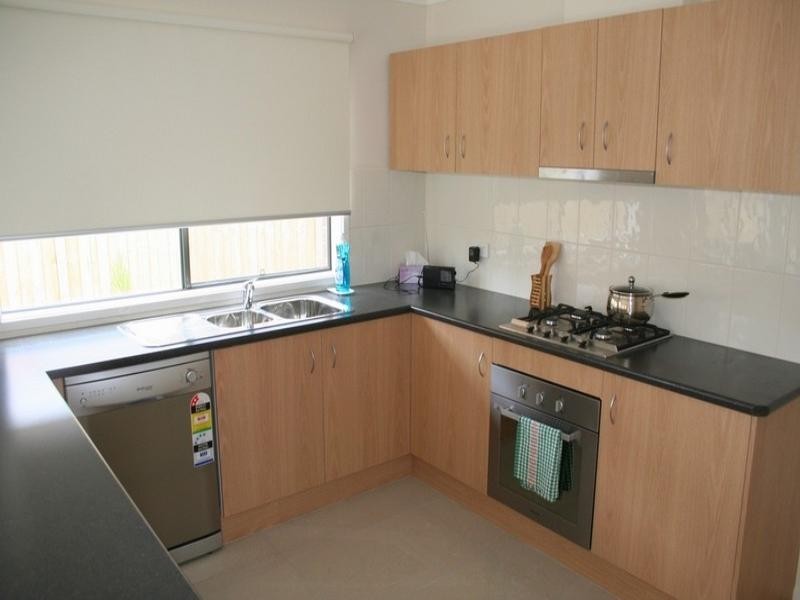 18 Boland Drive, Lyndhurst VIC 3975