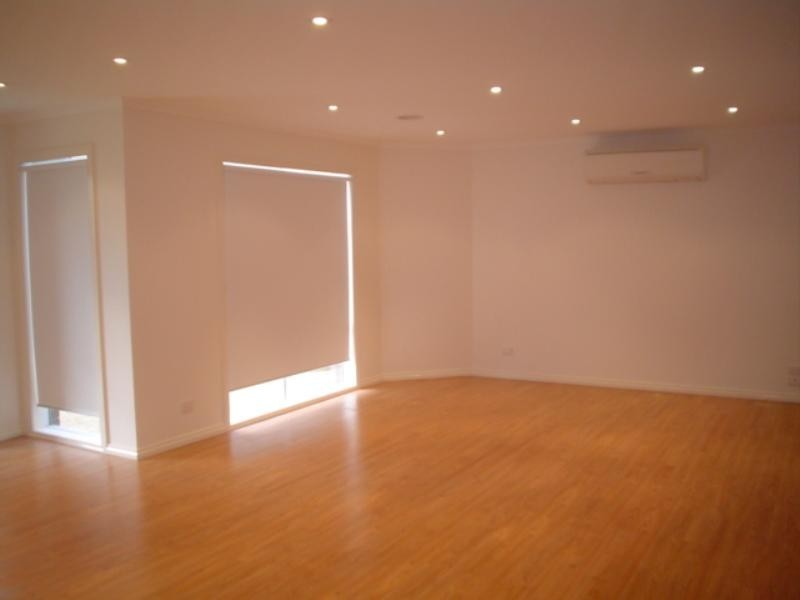 2/6 Darnley Court, Rowville VIC 3178