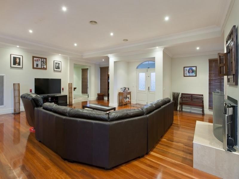 7-9 Gladesville Close, Lysterfield South VIC 3156