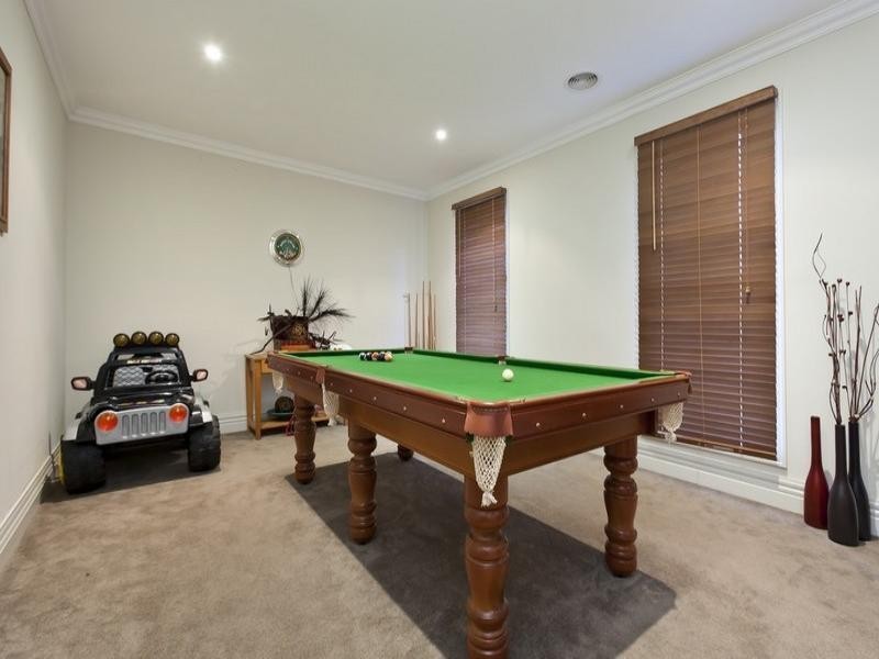 7-9 Gladesville Close, Lysterfield South VIC 3156