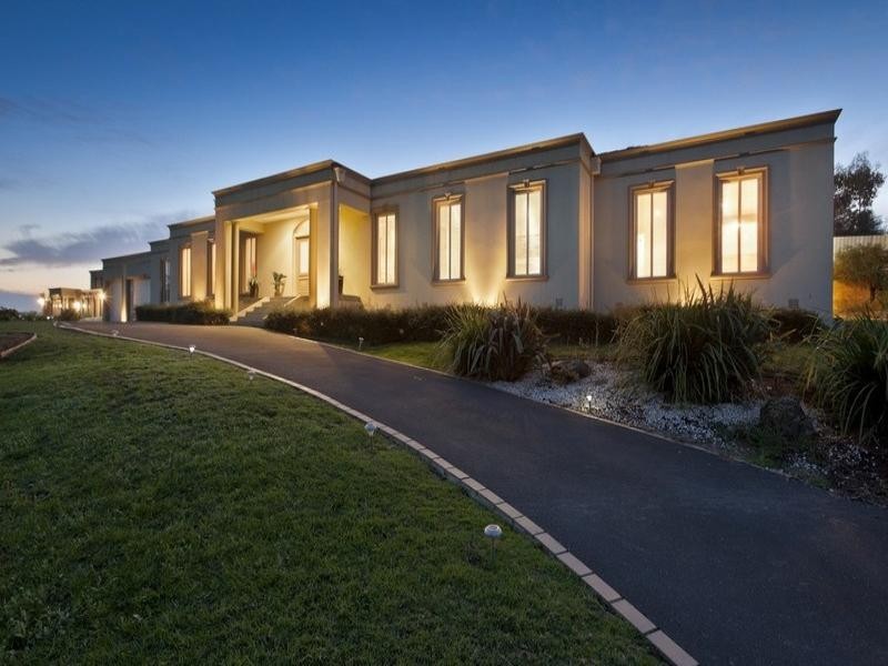 7-9 Gladesville Close, Lysterfield South VIC 3156