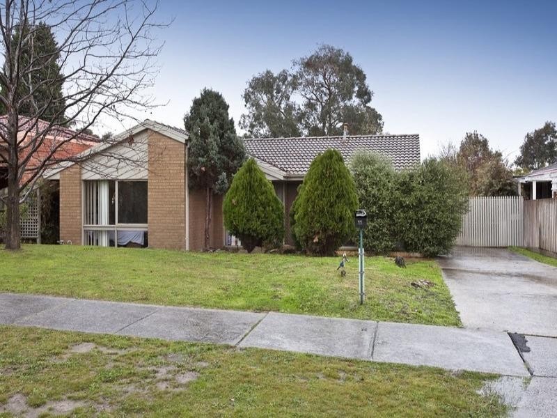 11 Cardinia Way, Rowville VIC 3178