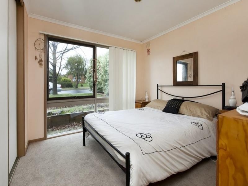 11 Cardinia Way, Rowville VIC 3178