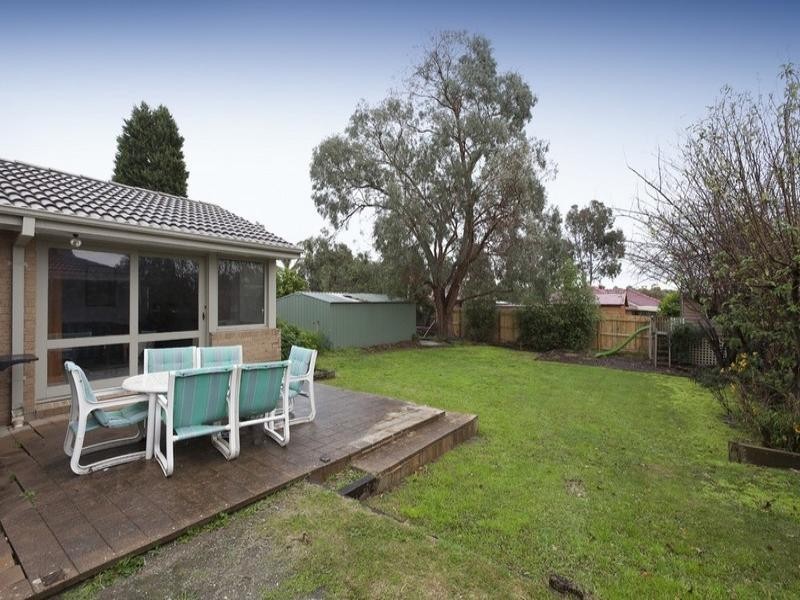 11 Cardinia Way, Rowville VIC 3178