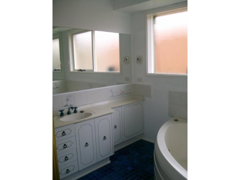 23 Erie Avenue, Rowville VIC 3178