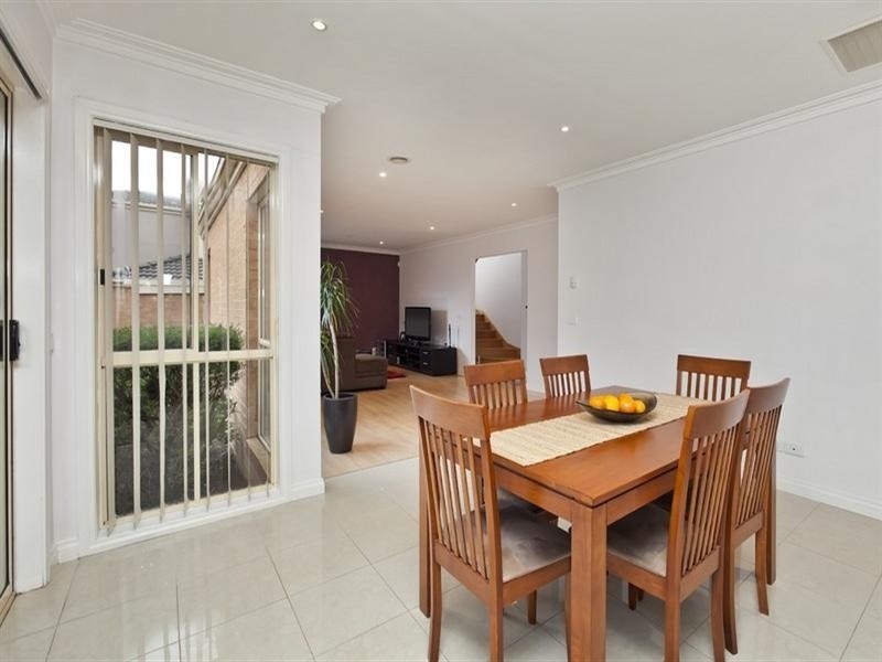 2/1080 Stud Road, Rowville VIC 3178