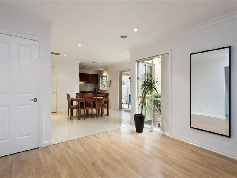 2/1080 Stud Road, Rowville VIC 3178