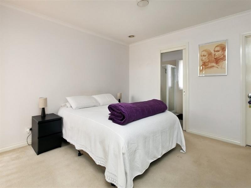 2/1080 Stud Road, Rowville VIC 3178