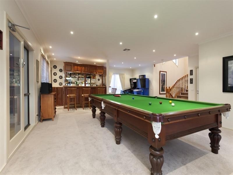 11 Forrest Hill Grove, Lysterfield South VIC 3156