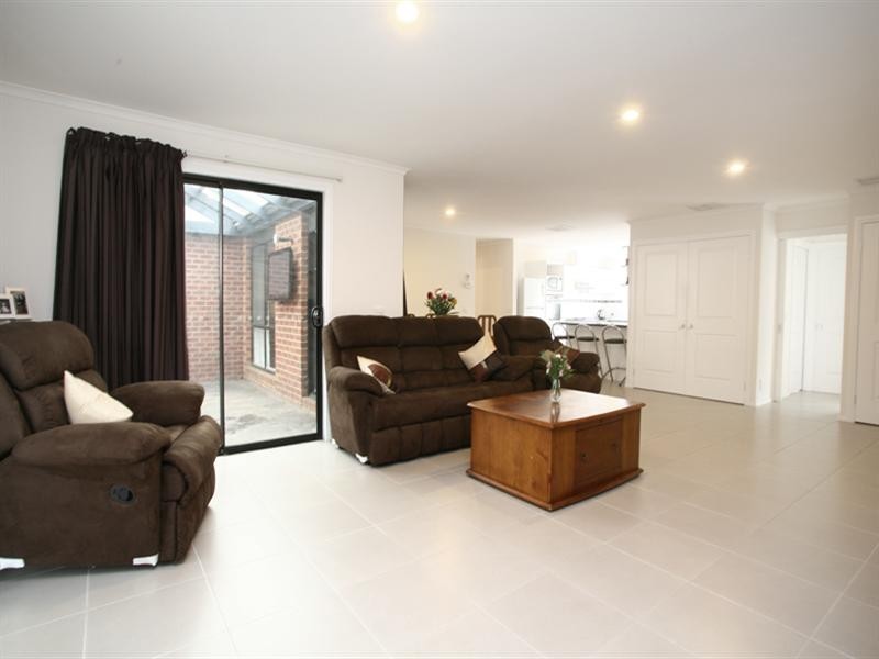 4 Viewline Way, Lyndhurst VIC 3975