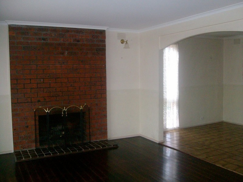 36 Michele Drive, Scoresby VIC 3179