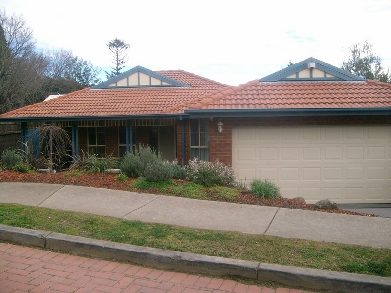 111 Major Crescent, Lysterfield VIC 3156