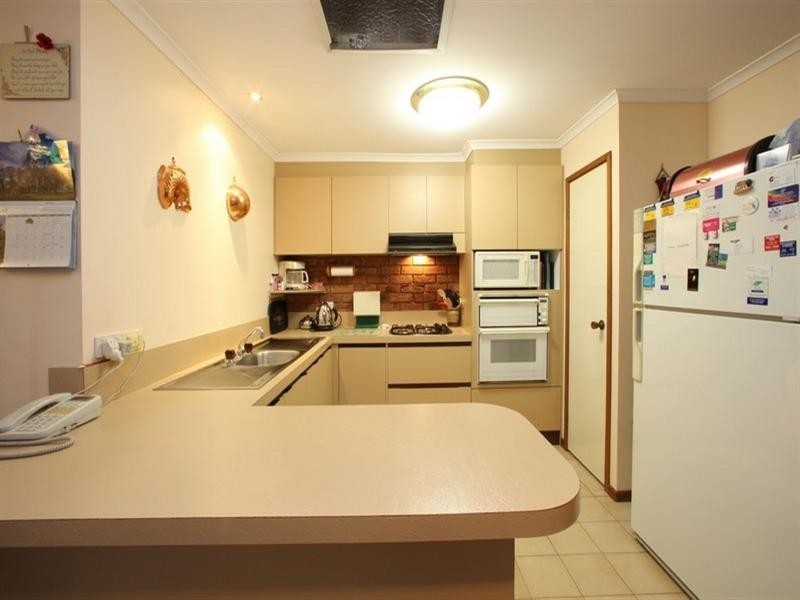 17 Mantung Crescent, Rowville VIC 3178