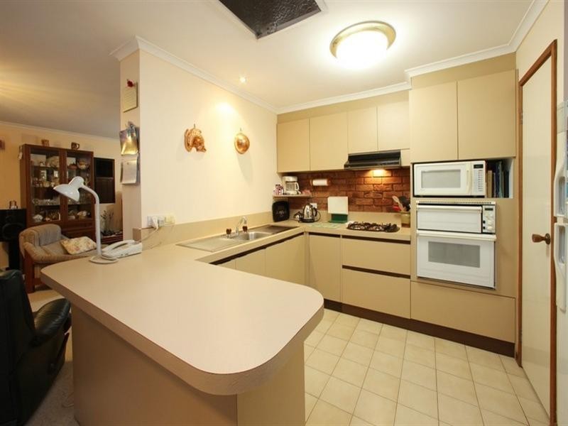 17 Mantung Crescent, Rowville VIC 3178