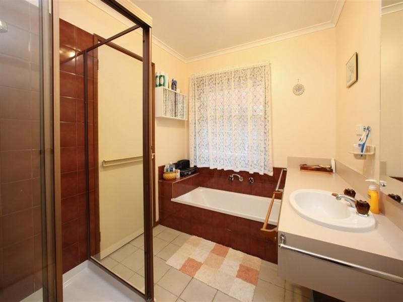 17 Mantung Crescent, Rowville VIC 3178