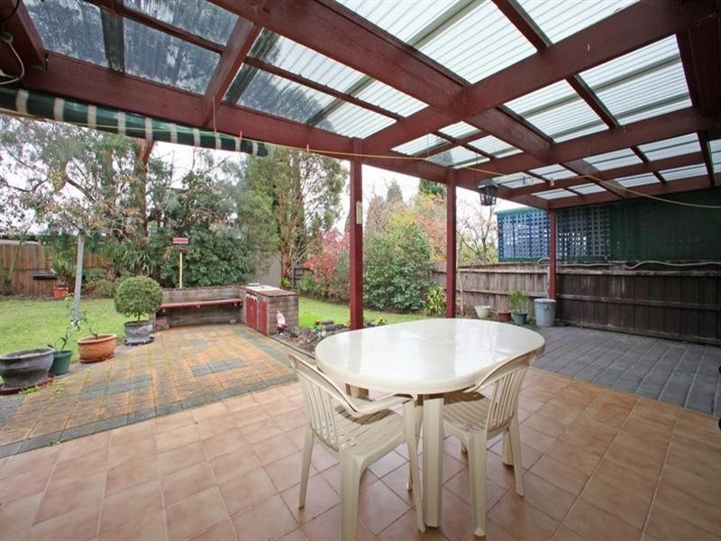 17 Mantung Crescent, Rowville VIC 3178