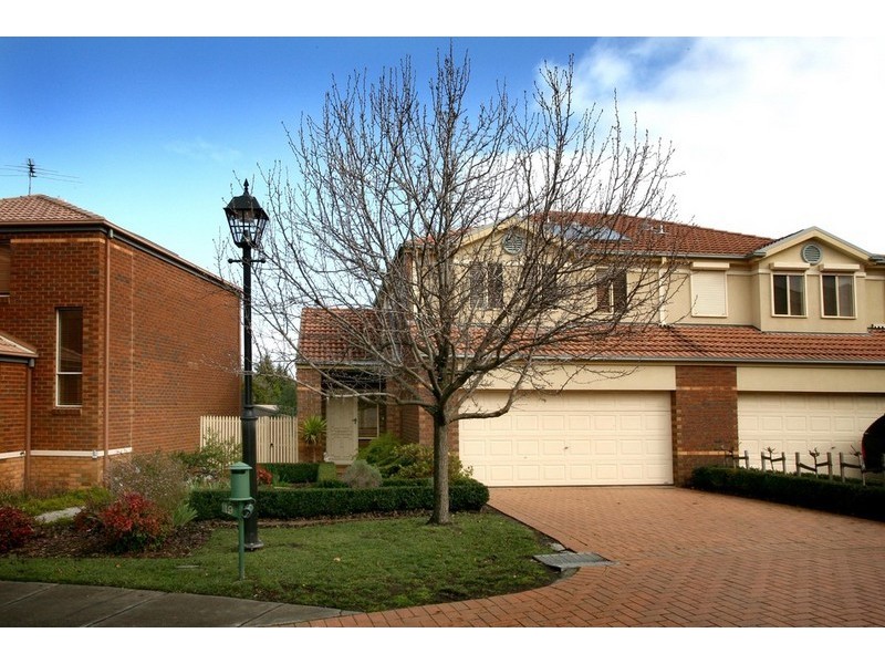 19 St Laurent Rise, Knoxfield VIC 3180