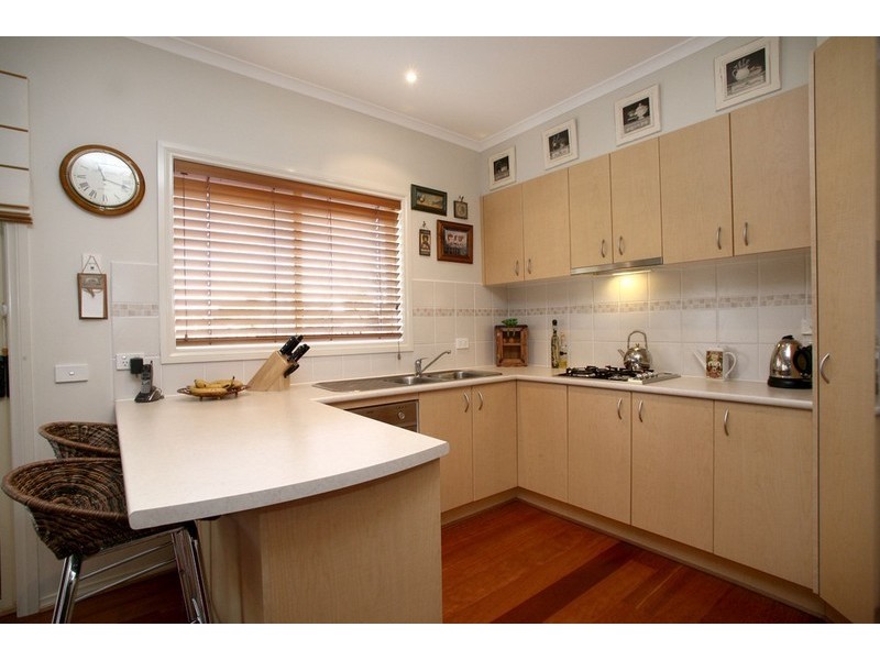 19 St Laurent Rise, Knoxfield VIC 3180