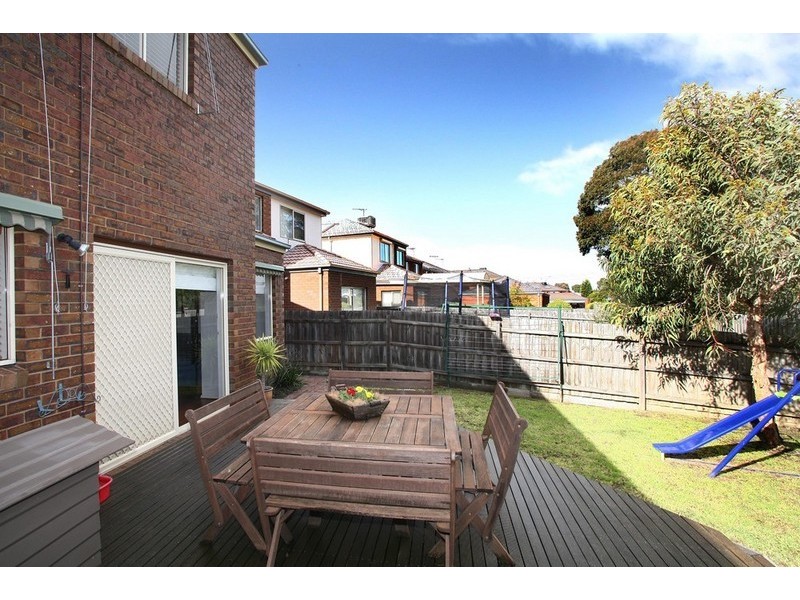 19 St Laurent Rise, Knoxfield VIC 3180