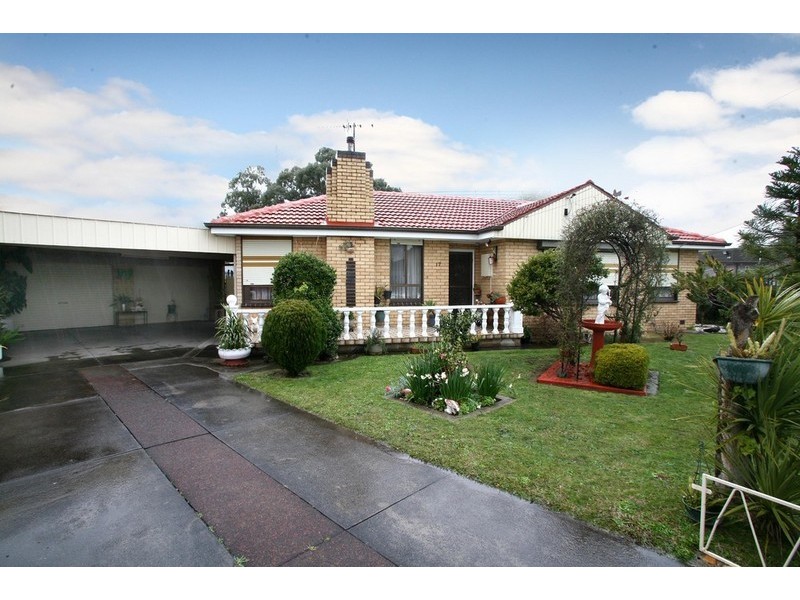 17 McNab Court, Dandenong VIC 3175