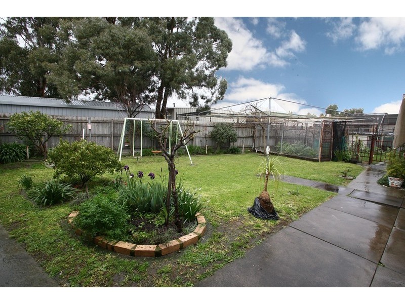 17 McNab Court, Dandenong VIC 3175