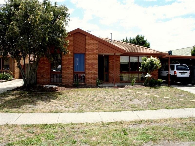 12 Carla Court, Aspendale Gardens VIC 3195