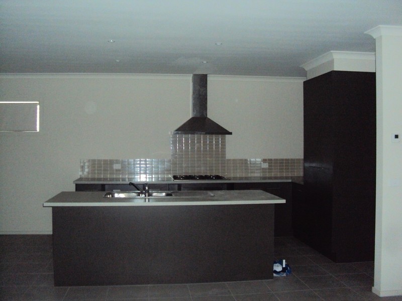 31 Sierra Walk, Cranbourne North VIC 3977