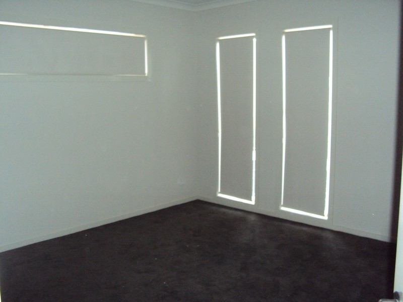 31 Sierra Walk, Cranbourne North VIC 3977