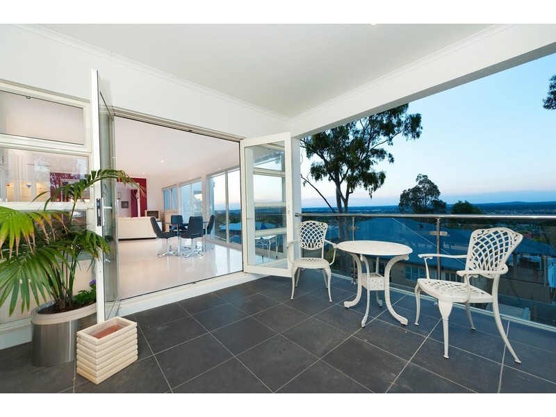 6 Hayes Court, Lysterfield VIC 3156