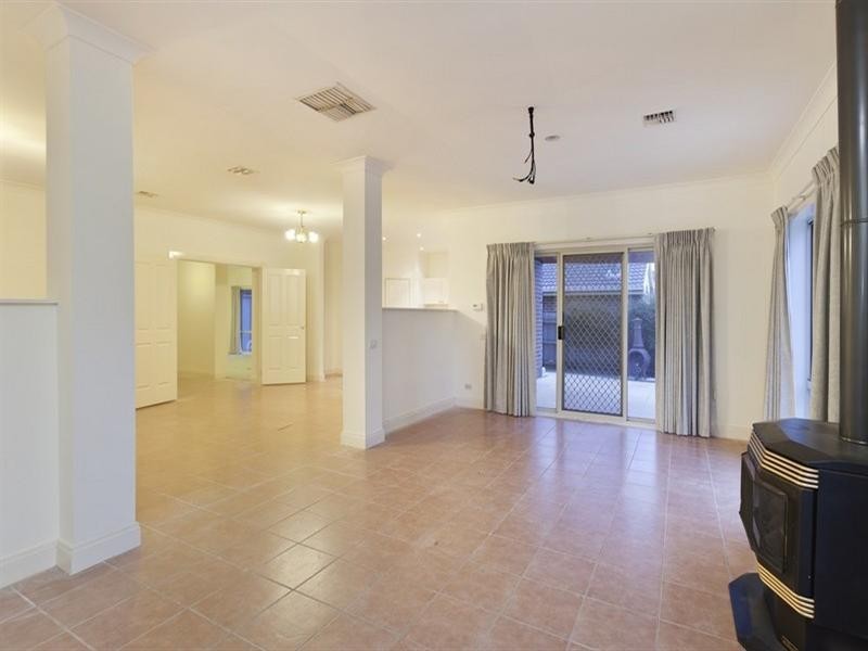 4 Pendleton Place, Lysterfield VIC 3156