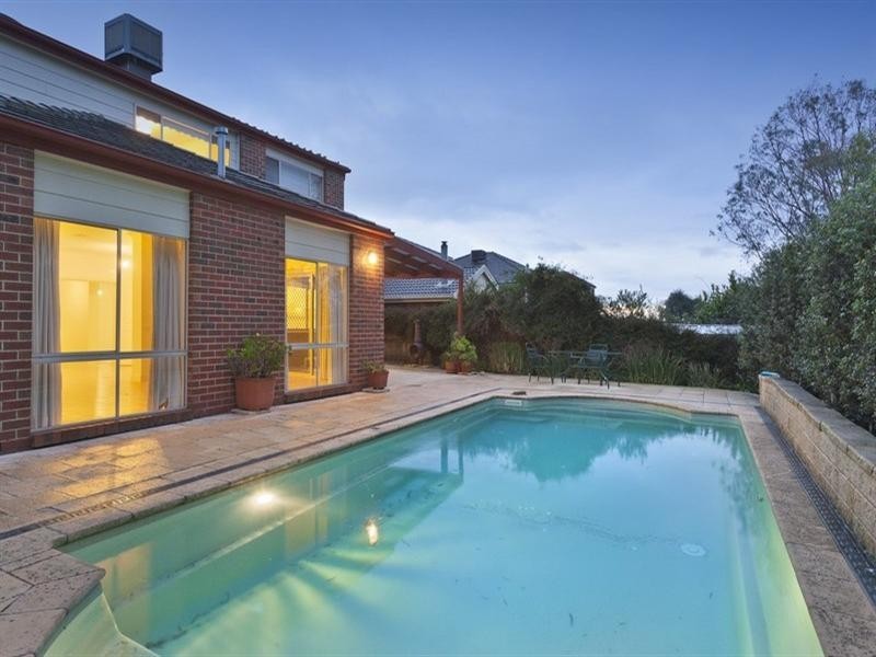 4 Pendleton Place, Lysterfield VIC 3156