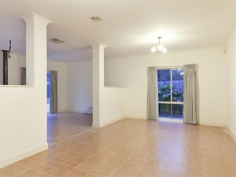 4 Pendleton Place, Lysterfield VIC 3156